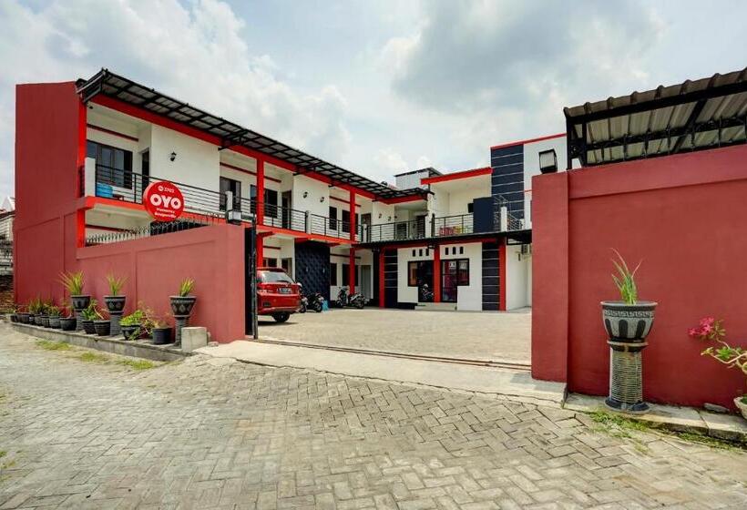 호텔 Oyo 3702 Homestay Bougenville