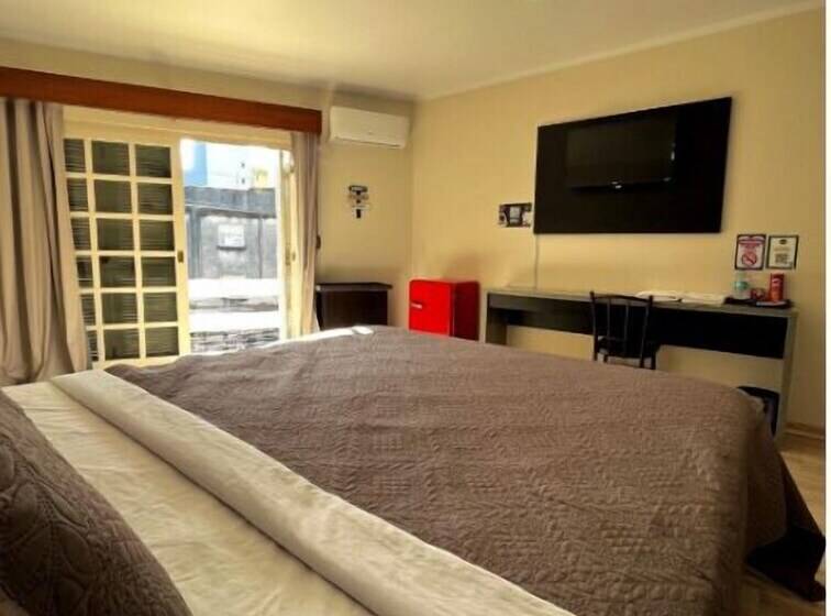 Casa Do Rogerio Hostel   Unidade Shopping