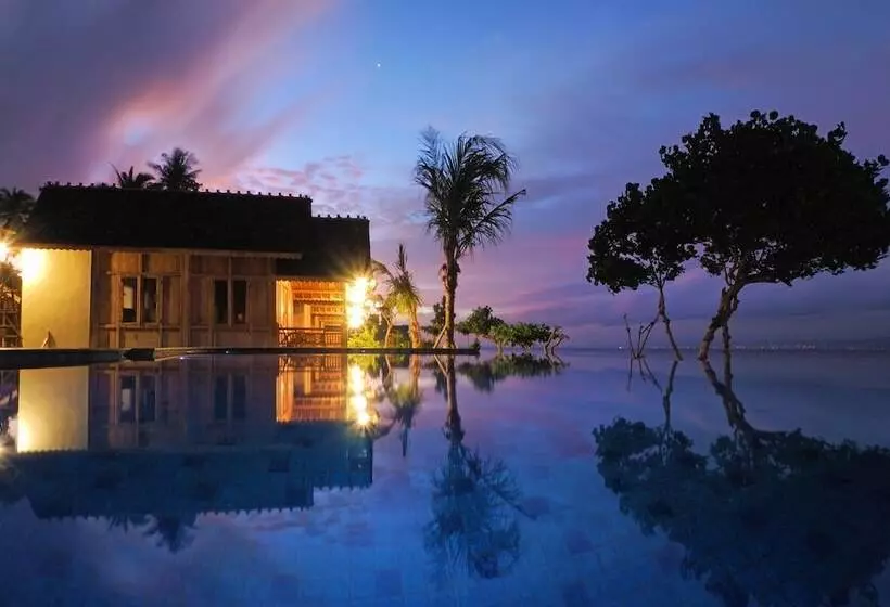 ホテル Blue Harbor Beachfront Villas & Resto