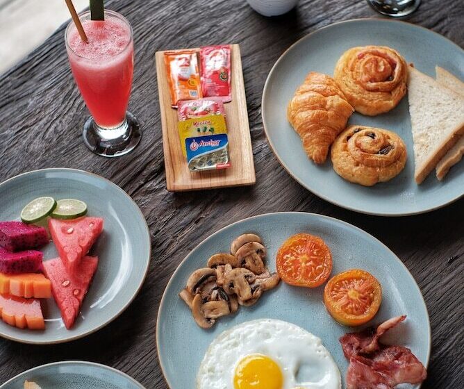 Hotel Blue Harbor Beachfront Villas & Resto