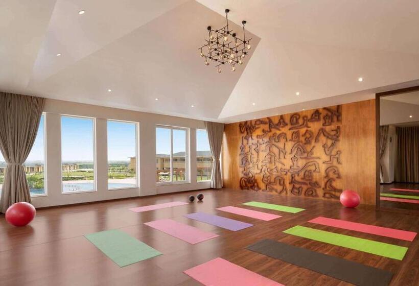 בית מלון כפרי Hawthorn Suites By Wyndham Dwarka