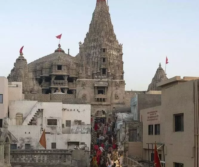 Hotelli Hawthorn Suites By Wyndham Dwarka