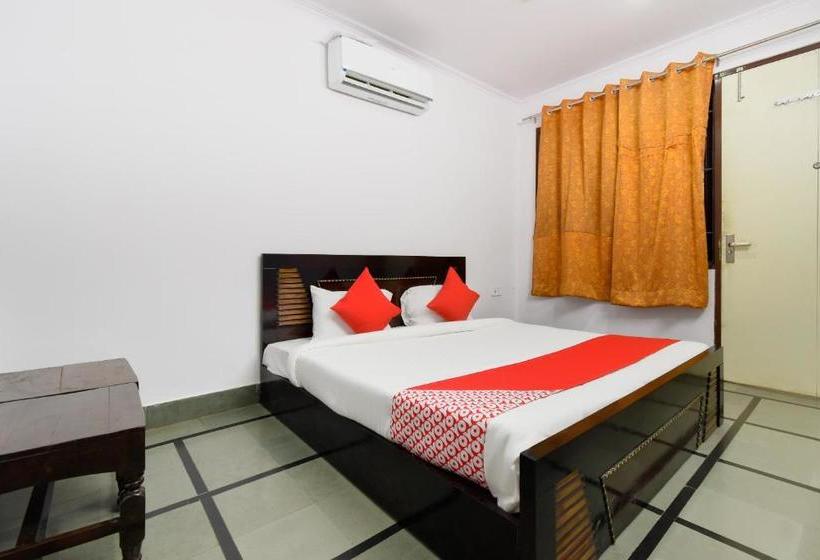 Hotell Oyo 73007 Raj Geet Palace