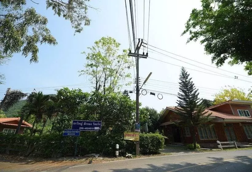 هتل Oyo 942 Khaoyai Sakthong Resort