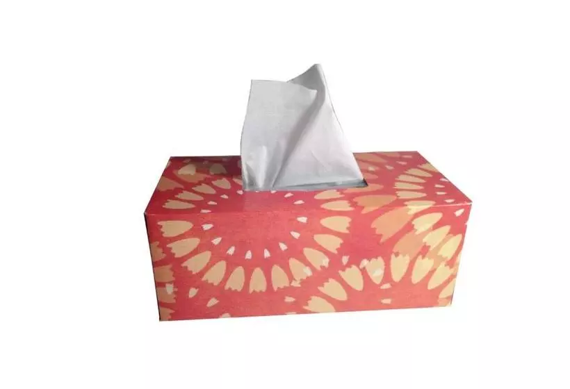 ホテル Spot On 72636 Royal Tourist Home