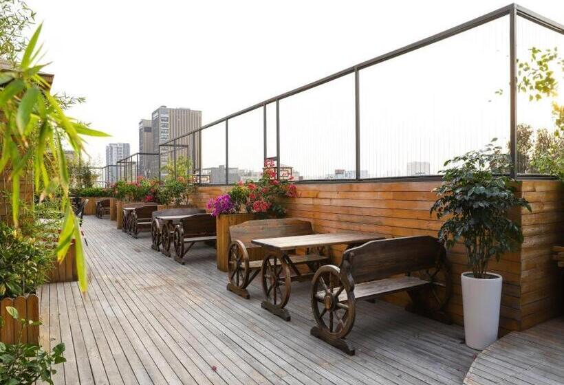 Lavande Hotels Shenzhen North Station Longhua Foxconn Headquarters