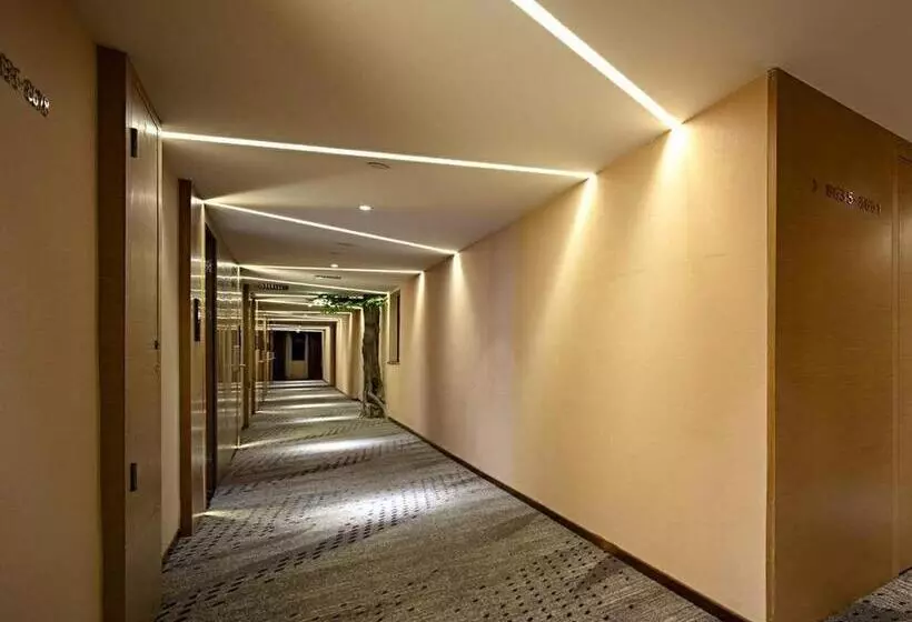 Lavande Hotels·guilin Central Square Elephant Trunk Hill Scenic Area