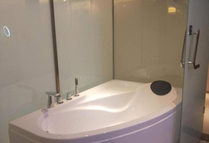 Lavande Hotels·guilin Central Square Elephant Trunk Hill Scenic Area