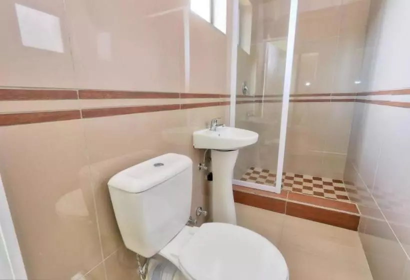 مُتل African Sun Lodge