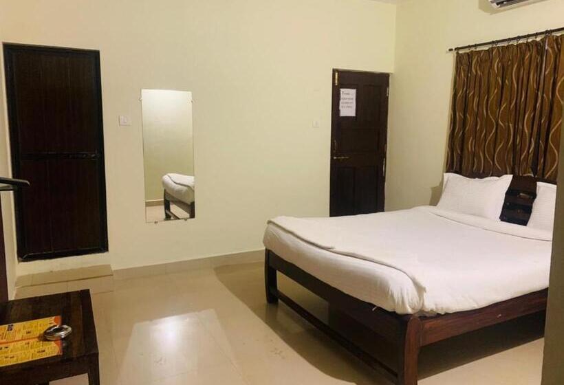 膳宿费 Baga Beach Sunset