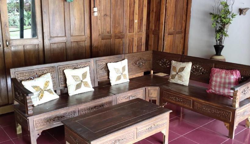 פנסיון Griya Ndelik