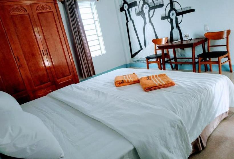 هاستل Sunflower Nhật Lệ