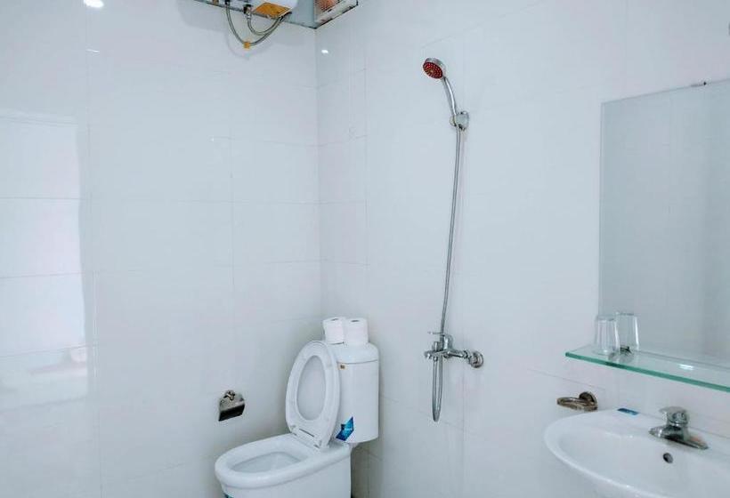 هاستل Sunflower Nhật Lệ