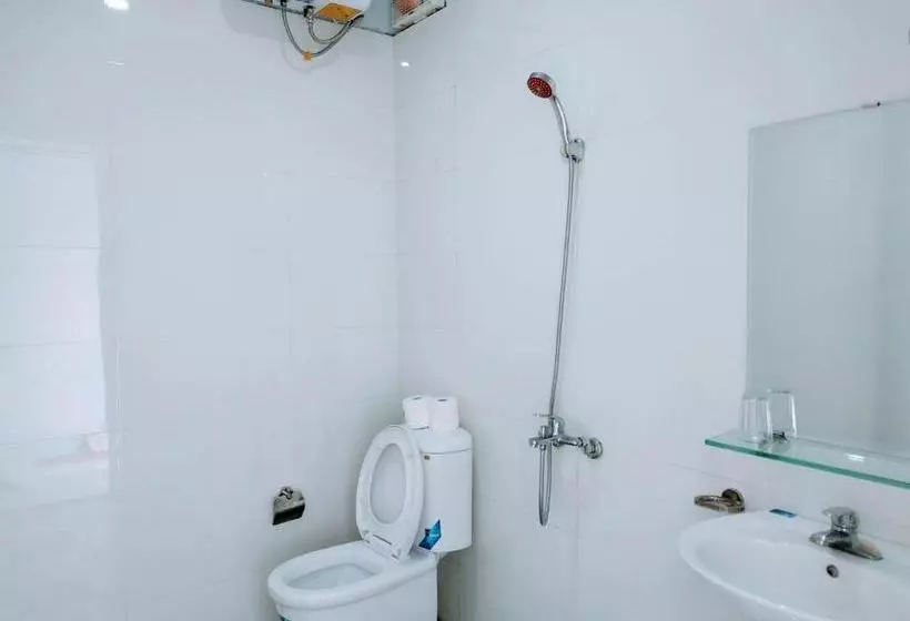 هاستل Sunflower Nhật Lệ