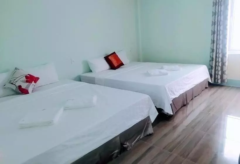 هاستل Sunflower Nhật Lệ