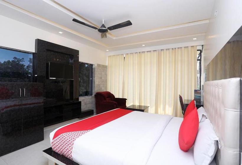 Отель Oyo 19973 Sunrise