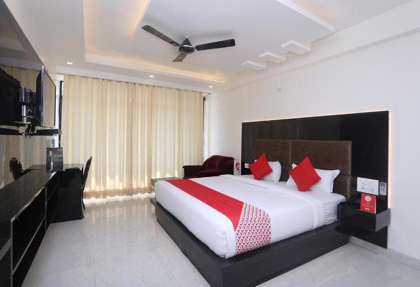 Отель Oyo 19973 Sunrise