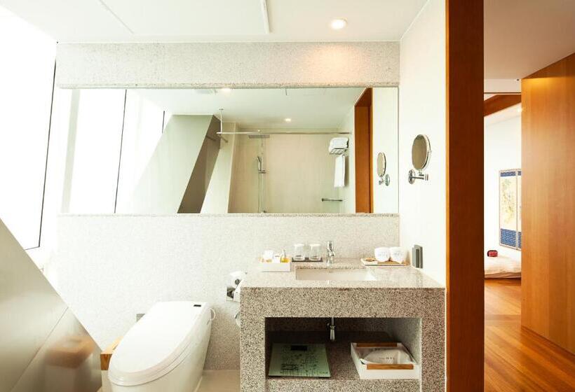 Hotel Sono Calm Yeosu