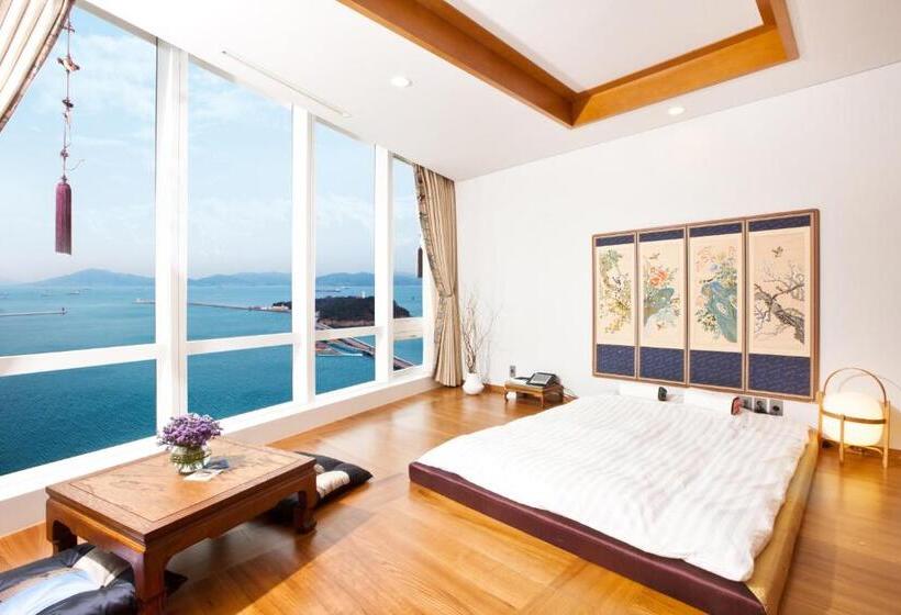 Hotel Sono Calm Yeosu