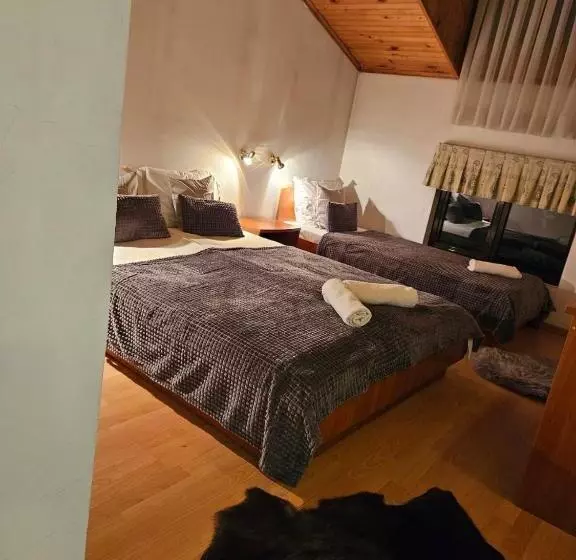 Majatalo Guest House Karov   2 Stars