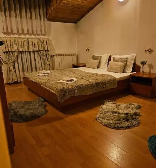Majatalo Guest House Karov   2 Stars