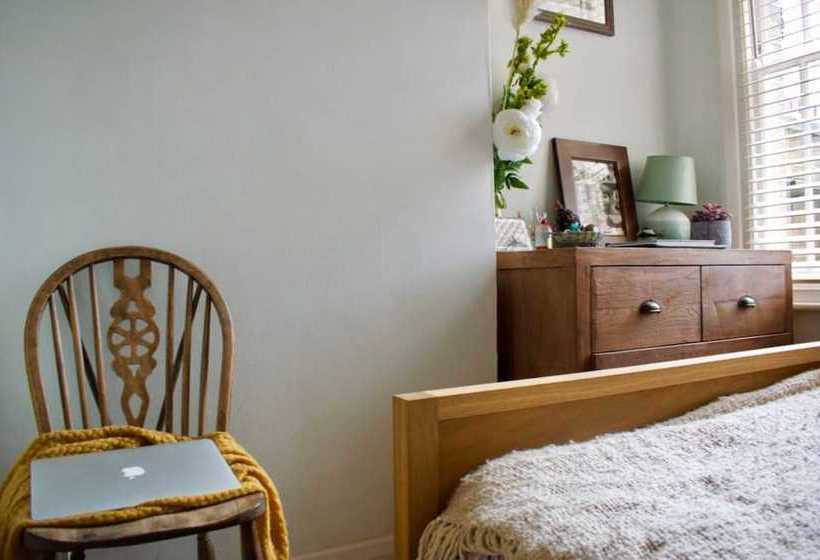 Cosy Cottage With Large Garden