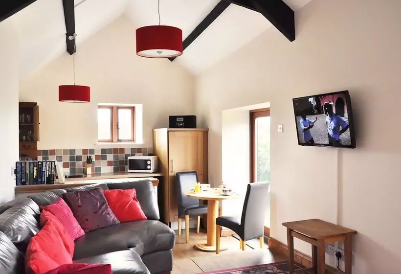 Delightful Single Storey Barn With Charming Features Near Looe
