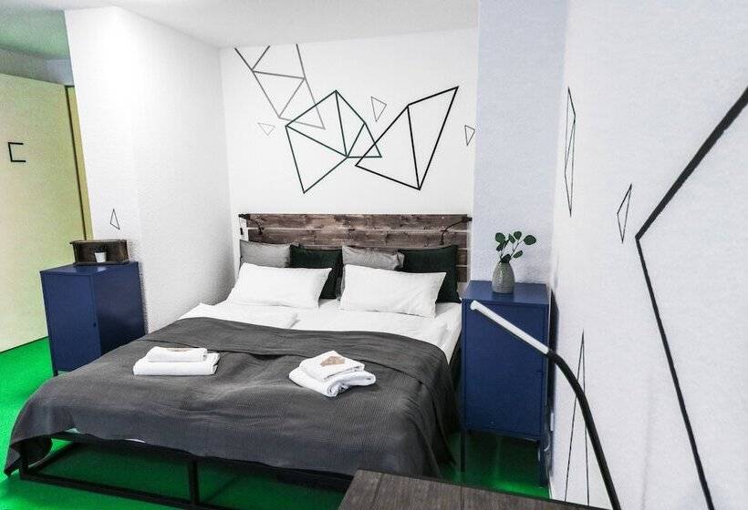 Designer Dorm Room For 4 Hostel