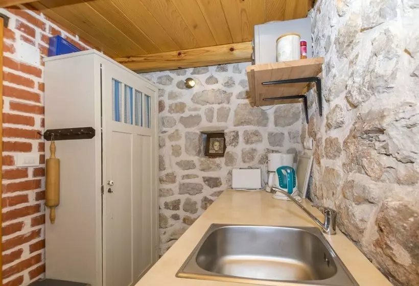 House Cottage