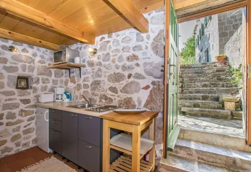 House Cottage