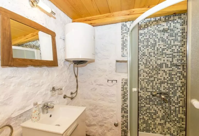 House Cottage