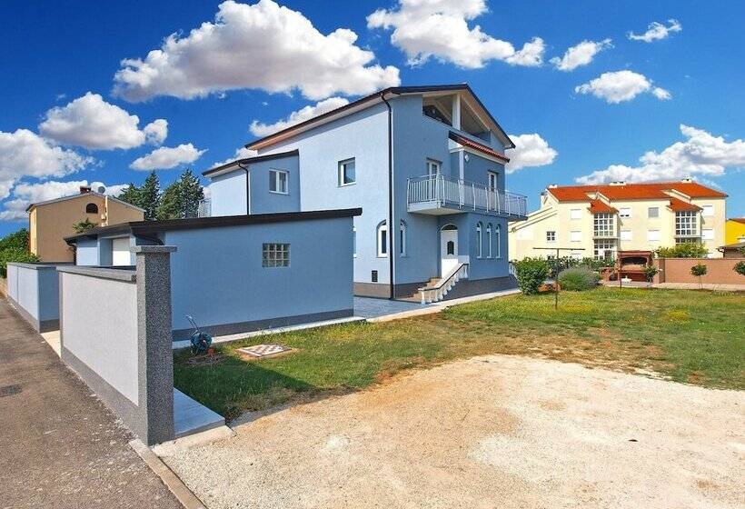 پانسیون Apartments Dragica 1251