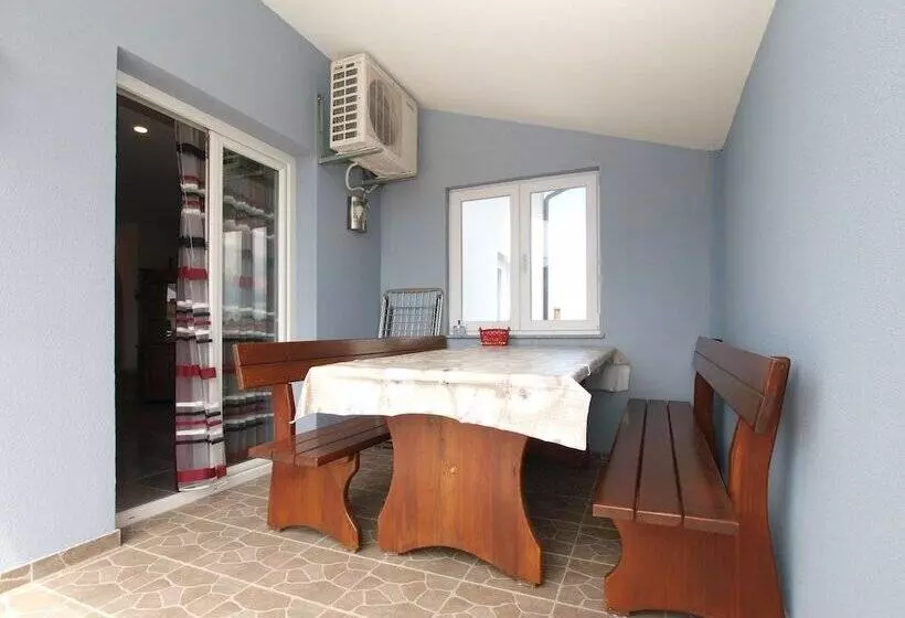 Majatalo Apartments Dragica 1251