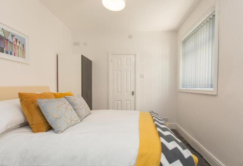 膳宿费 Crewe Rooms Brooklyn Street