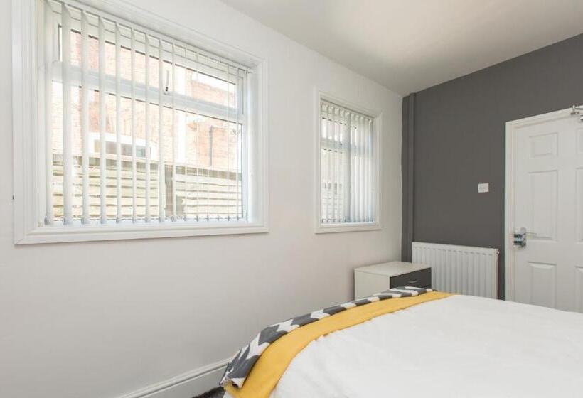 膳宿费 Crewe Rooms Brooklyn Street