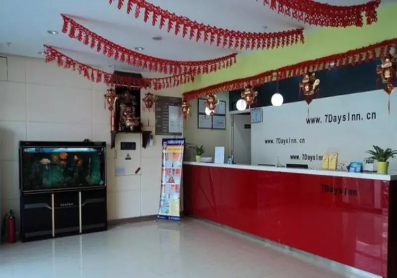 Hotelli 7 Days Inn Xuzhou Fengxian Zhongyang Street Branch