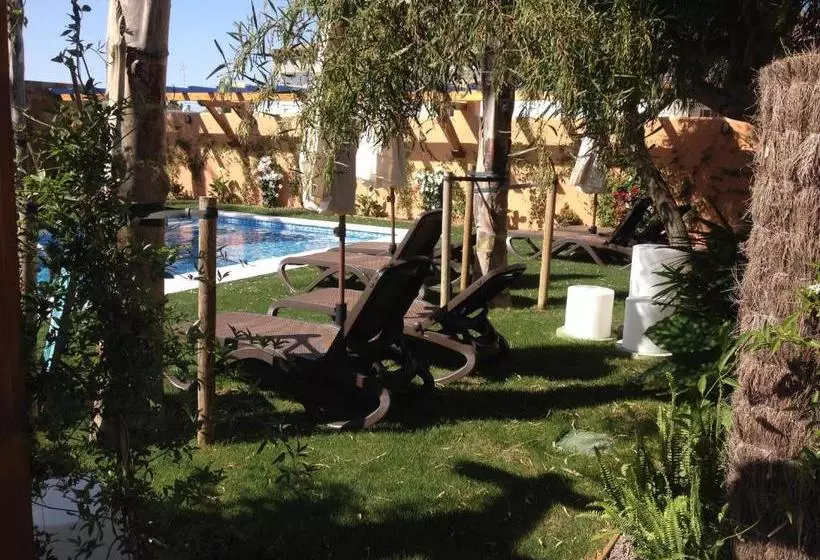 Apartamento Para 4 Personas Con Jardín Privado Y Barbacoa Cerca De La Playa