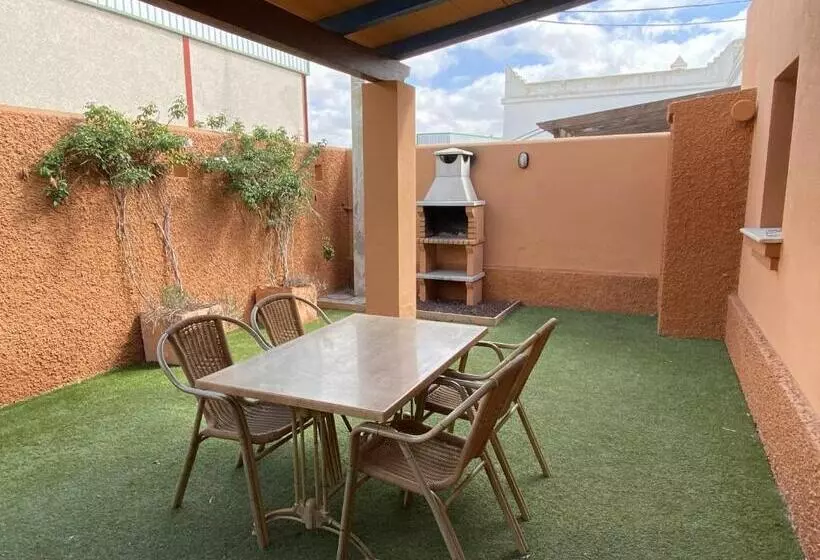 Apartamento Para 4 Personas Con Jardín Privado Y Barbacoa Cerca De La Playa