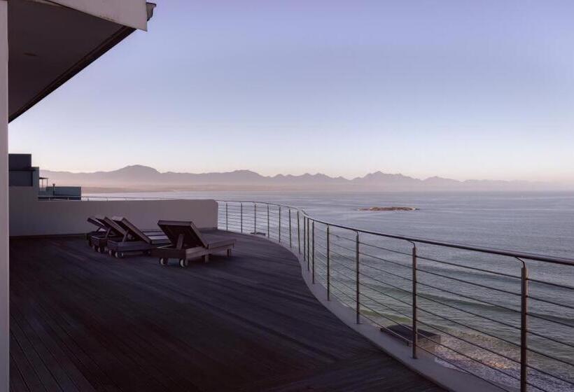 Beach Club Self Catering Apartments