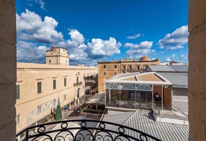 هتل Pjazza Merkanti Boutique Living