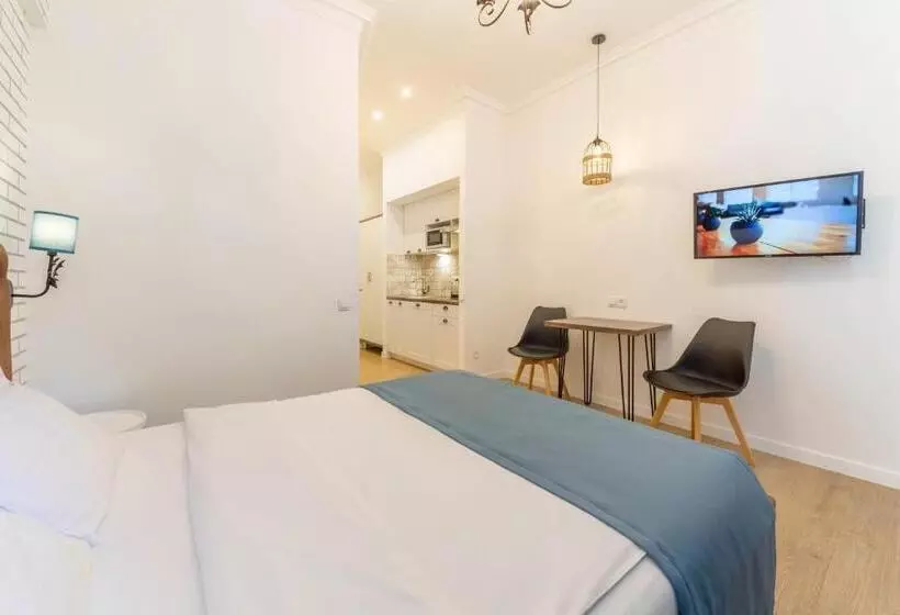 ホテル Scandinavian Apartments