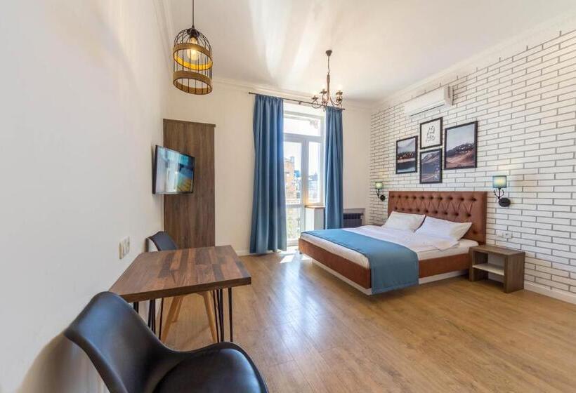 هتل Scandinavian Apartments