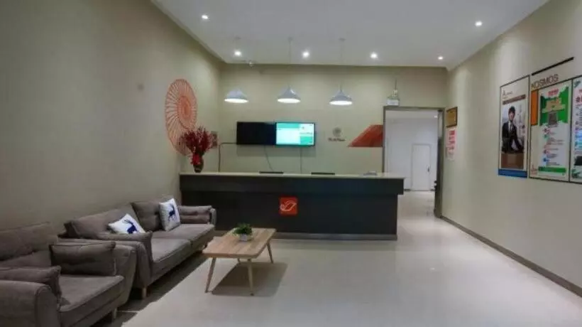 ホテル Shell Xinxiang Weibin District Railway Station Department Store