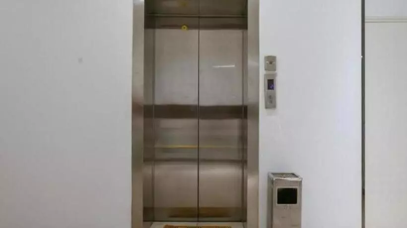 ホテル Shell Xinxiang Weibin District Railway Station Department Store