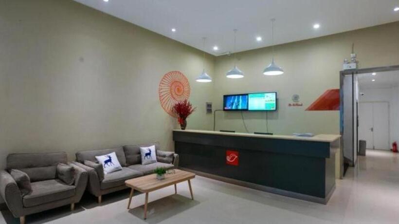 Otel Shell Xinxiang Weibin District Railway Station Department Store