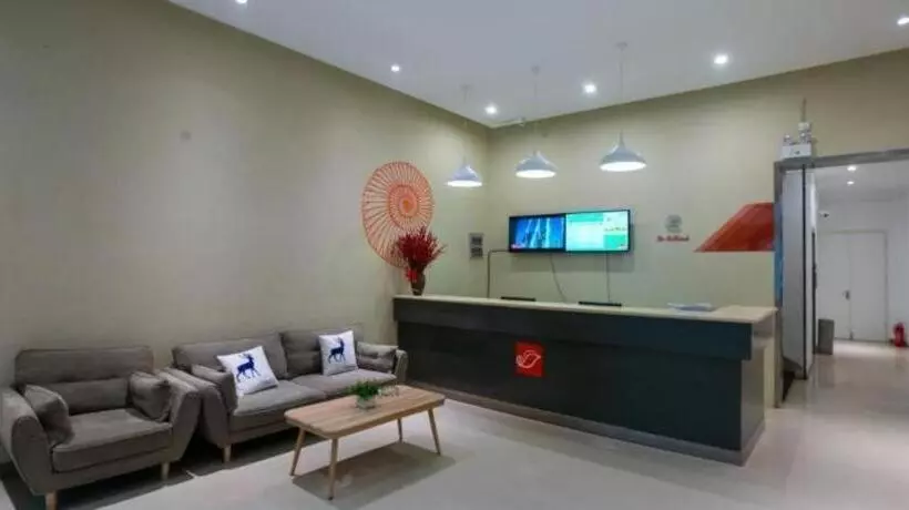 ホテル Shell Xinxiang Weibin District Railway Station Department Store