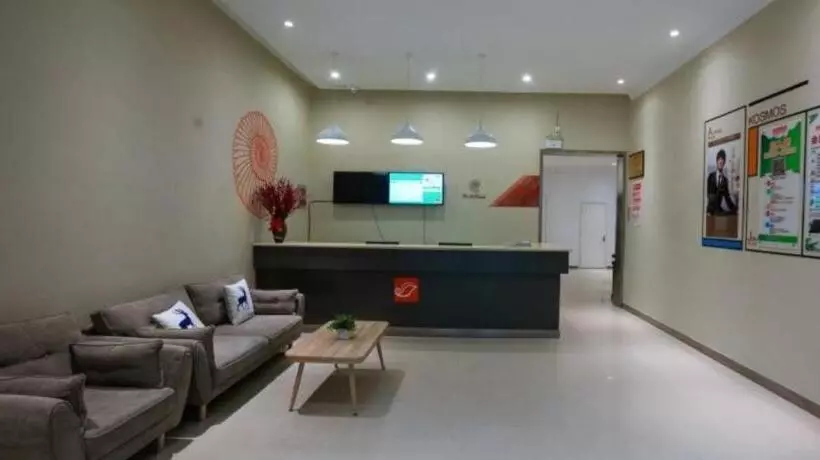 ホテル Shell Xinxiang Weibin District Railway Station Department Store