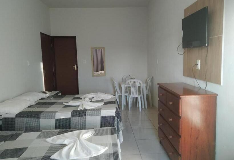 پانسیون Pousada Canaã