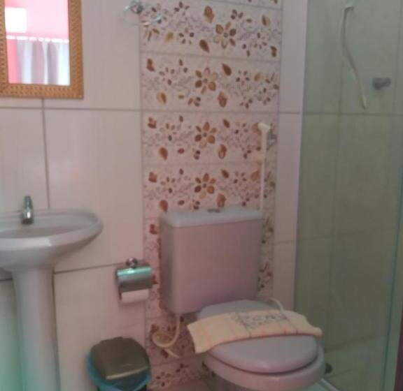 پانسیون Pousada Canaã