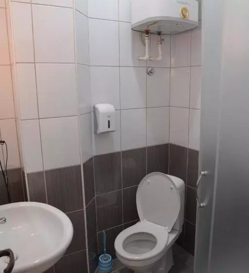 تختخواب و صبحانه Guest House Golden Coin